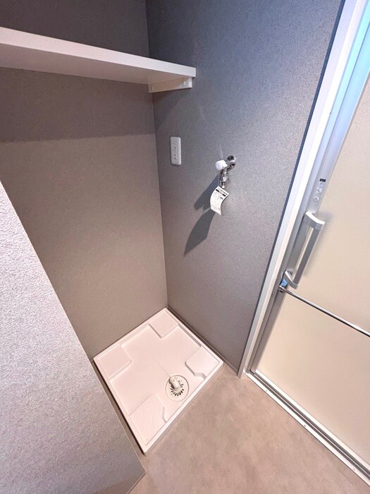 物件内観写真15　(洗濯機置場)