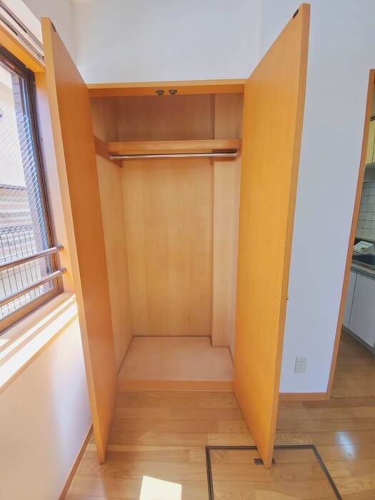 物件内観写真10　(収納)