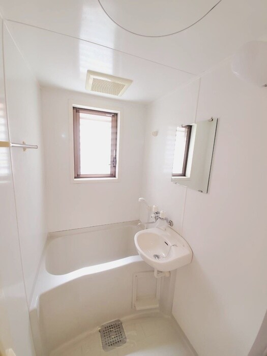 物件内観写真12　(バス／シャワールーム等)