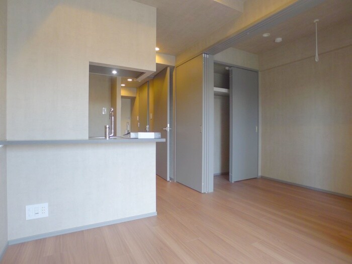 物件内観写真10　(内観写真)