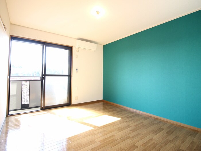 物件内観写真4　(居室)