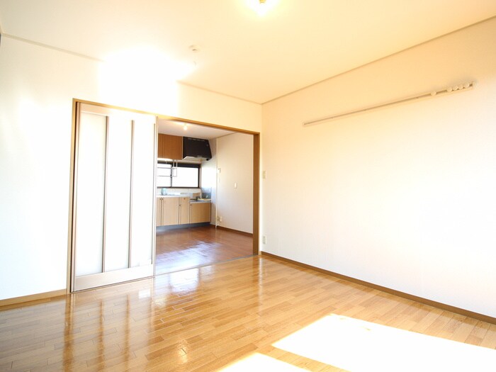 物件内観写真5　(居室)