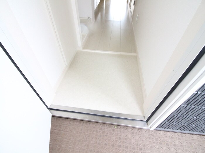 物件内観写真22　(玄関)