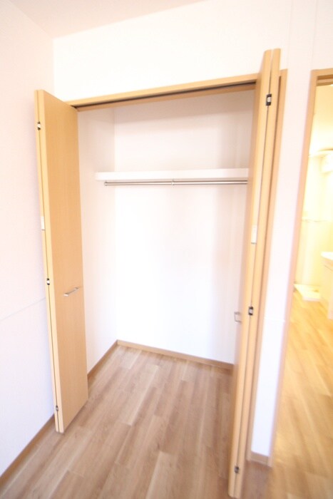 物件内観写真13　(収納)