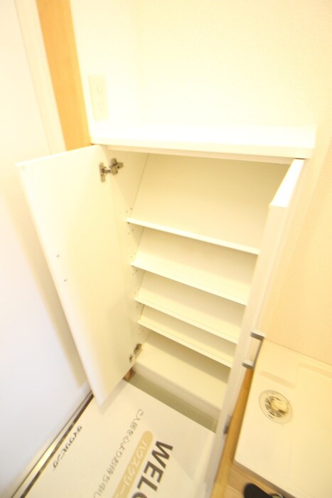 物件内観写真17　(靴箱)