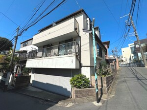 コーポサンルーム外観写真