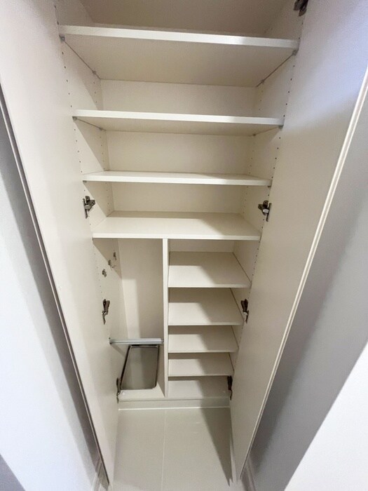 物件内観写真17　(靴箱)