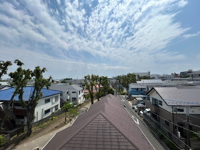 物件内観写真16　(室内からの展望)