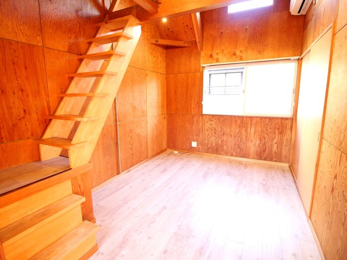 物件内観写真4　(居室)