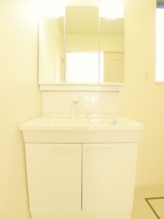 物件内観写真12　(洗面)