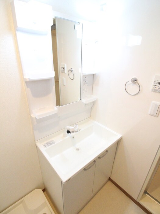 物件内観写真9　(洗面)