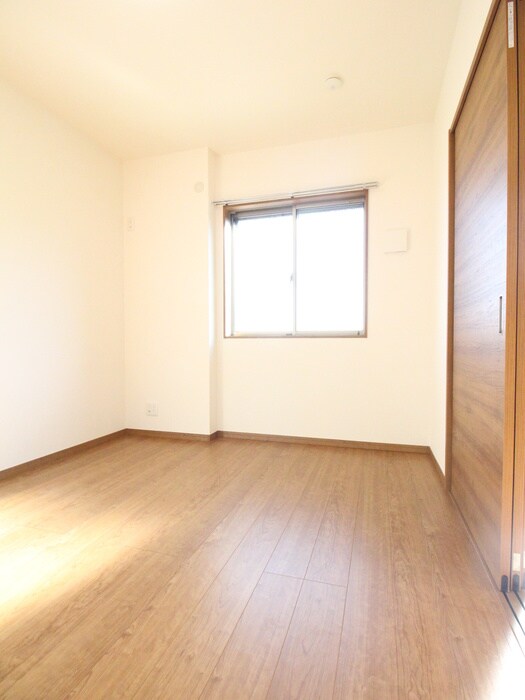 物件内観写真13　(居室)