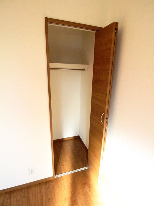 物件内観写真16　(収納)