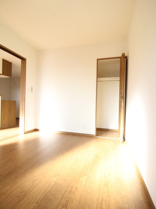 物件内観写真22　(居室)