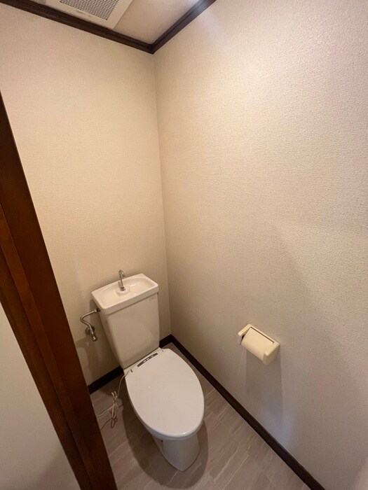 物件内観写真14　(トイレ)