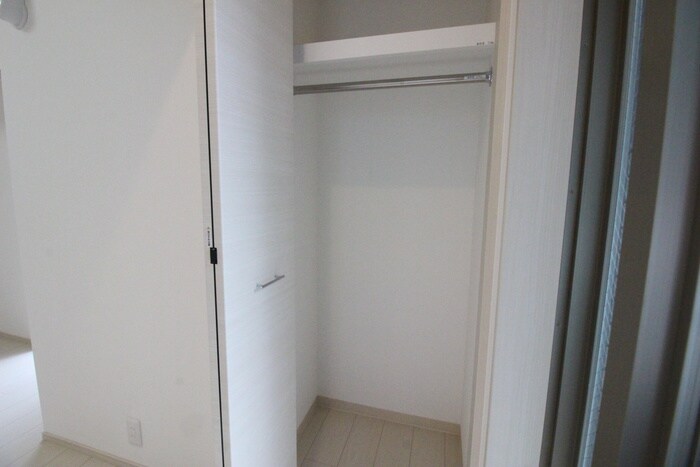 物件内観写真12　(収納)