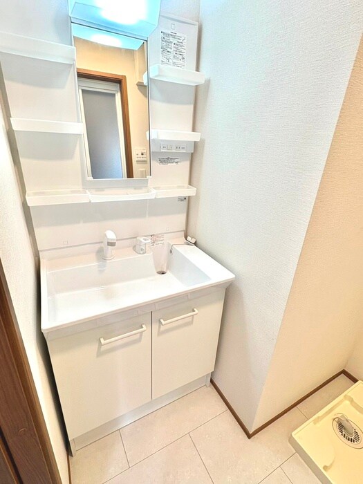 物件内観写真12　(洗面)