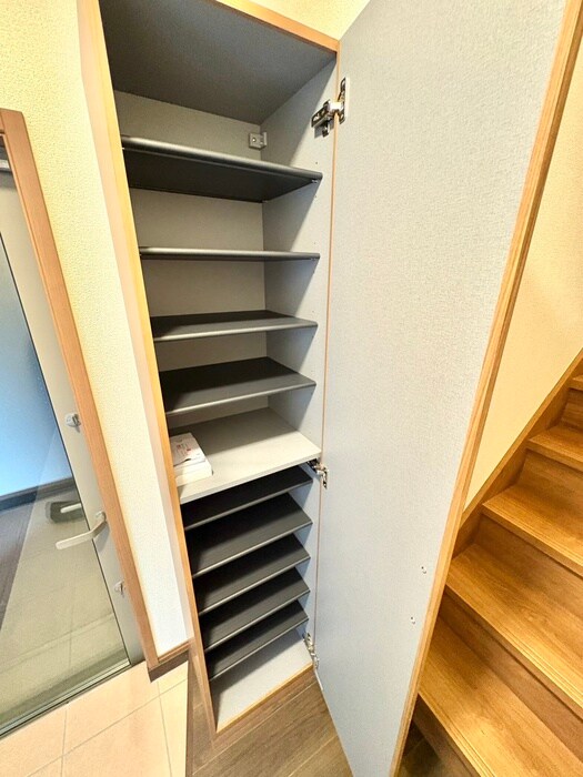 物件内観写真20　(靴箱)