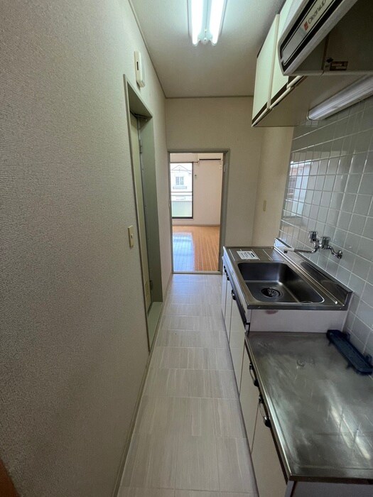 物件内観写真21　(廊下)