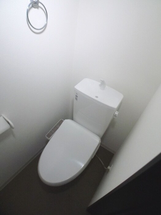 物件内観写真11　(トイレ)