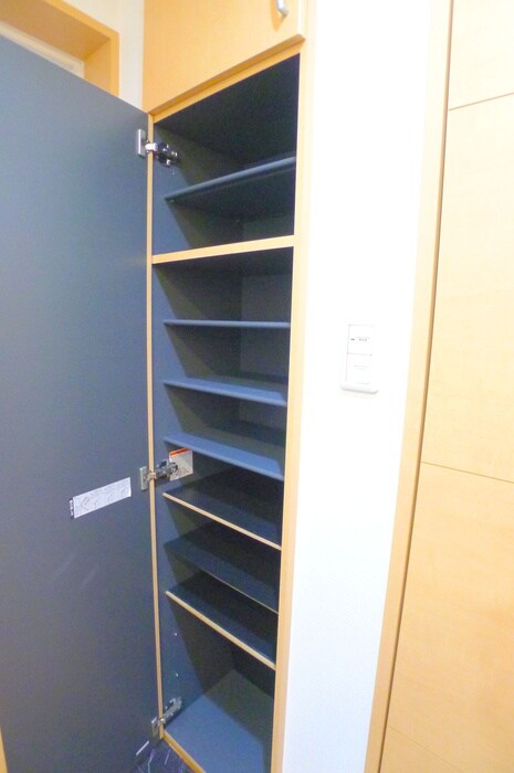 物件内観写真16　(靴箱)