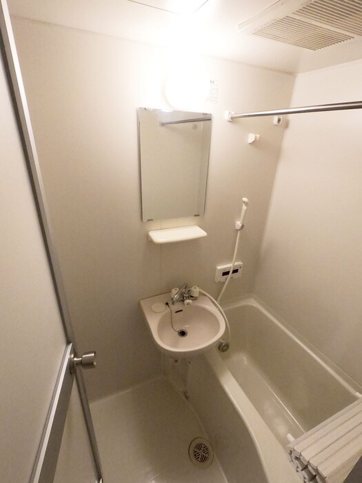 物件内観写真13　(バス／シャワールーム等)