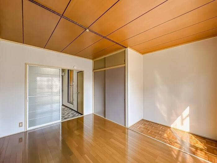 物件内観写真9　(居室)