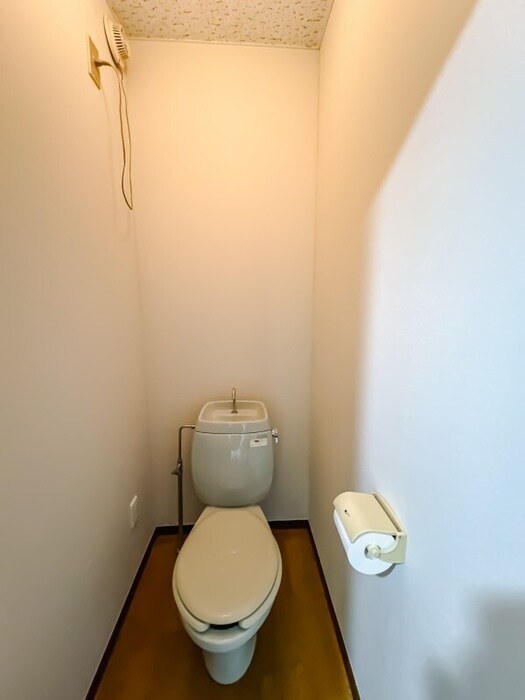 物件内観写真14　(トイレ)