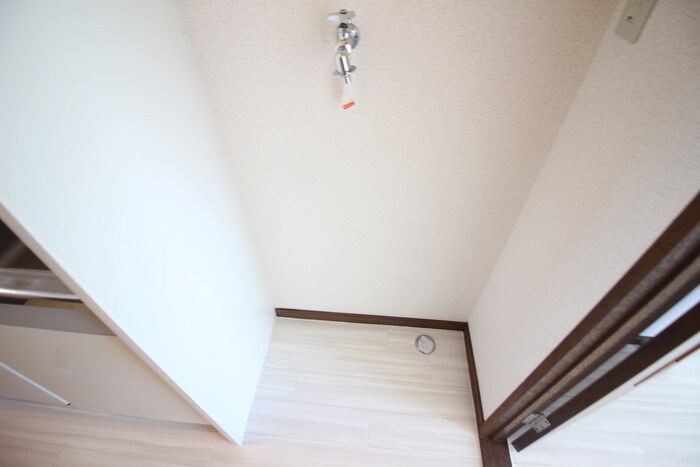 物件内観写真13　(洗濯機置場)