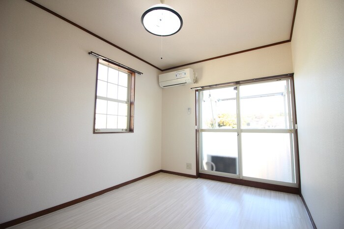 物件内観写真21　(居室)