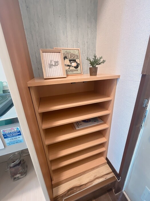 物件内観写真11　(靴箱)