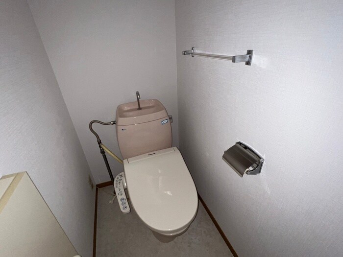 物件内観写真11　(トイレ)