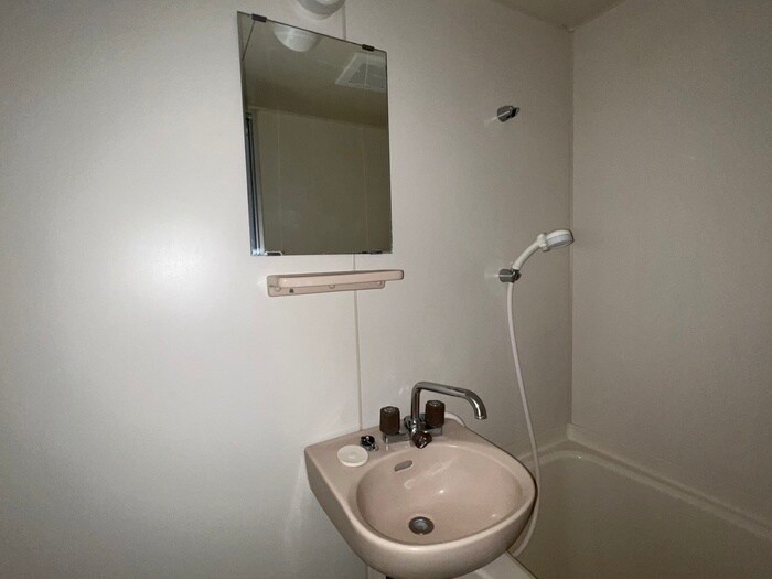 物件内観写真12　(洗面)