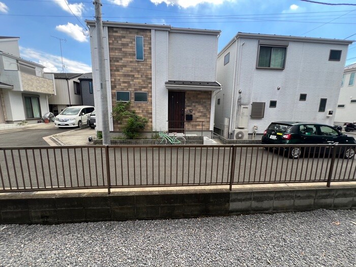 物件内観写真15　(室内からの展望)