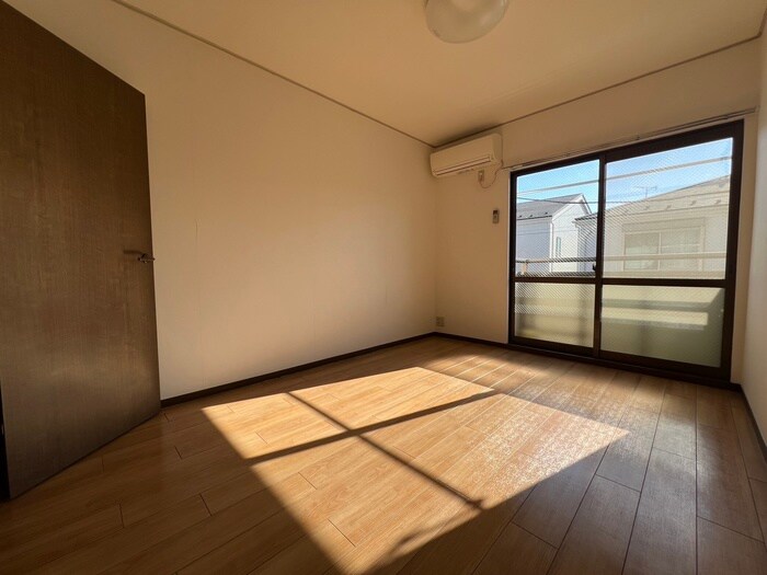 物件内観写真21　(居室)