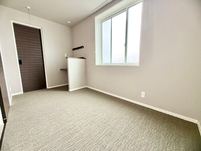 物件内観写真9　(居室)