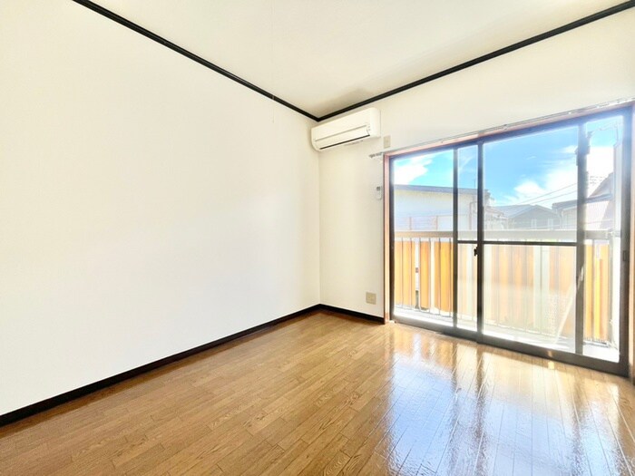 物件内観写真6　(居室)