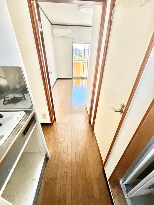 物件内観写真15　(廊下)