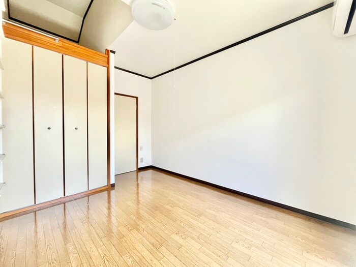 物件内観写真18　(居室)