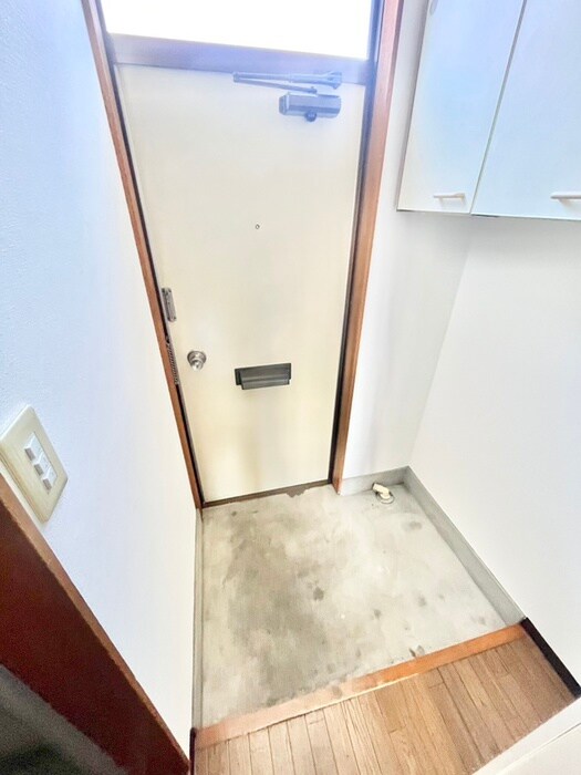 物件内観写真19　(玄関)