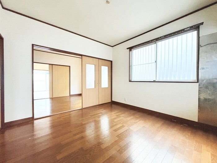 物件内観写真8　(居室)