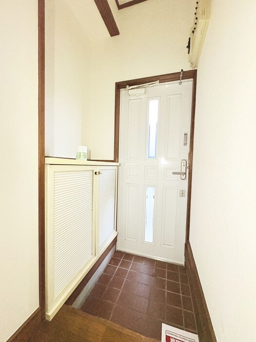 物件内観写真20　(玄関)