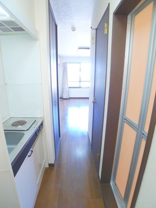 物件内観写真15　(廊下)