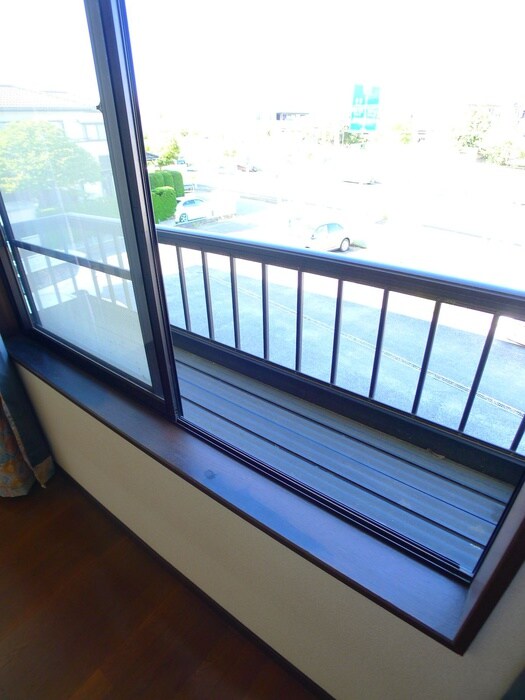 物件内観写真16　(室内からの展望)