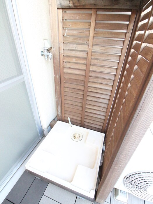 物件内観写真9　(洗濯機置場)