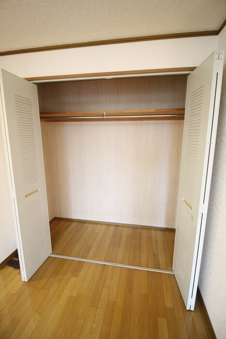 物件内観写真15　(収納)