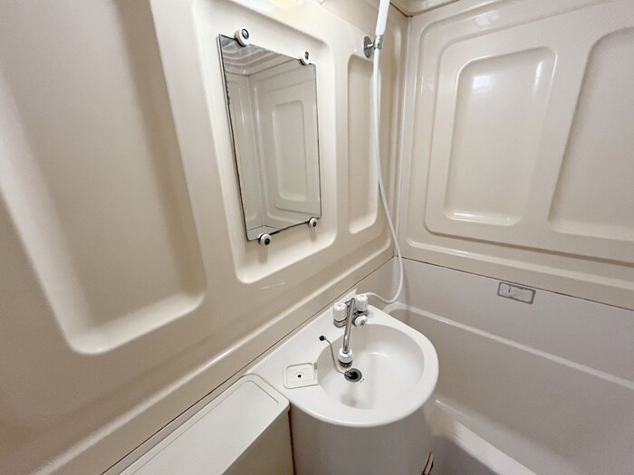 物件内観写真15　(洗面)