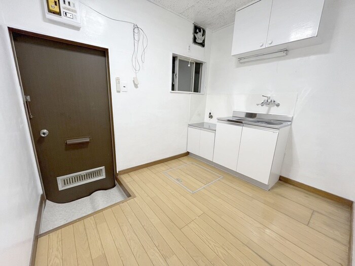 物件内観写真19　(室内からの展望)