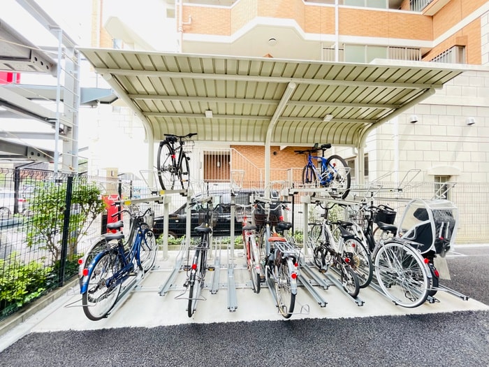 物件外観写真6　(駐輪場)