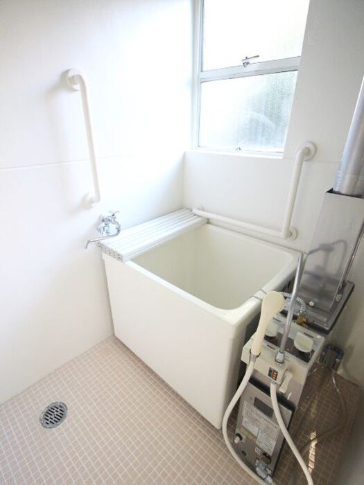 物件内観写真12　(バス／シャワールーム等)